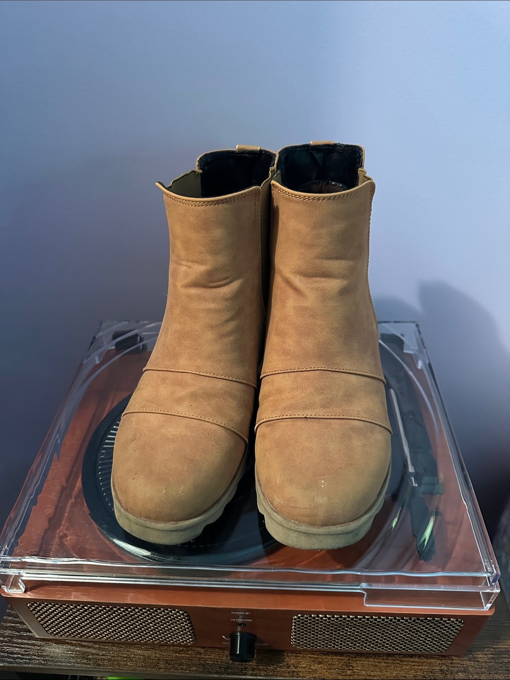 Women’s Size 8 Tan Ankle Boots With Built-In Heel
